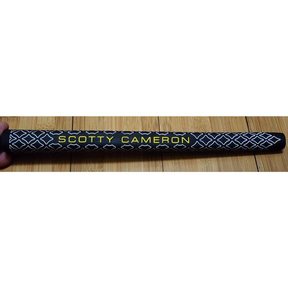 Used 2022 Jet Set Scotty Cameron Pistolini Putter Grip Yellow Letters Rubber - Picture 1 of 6